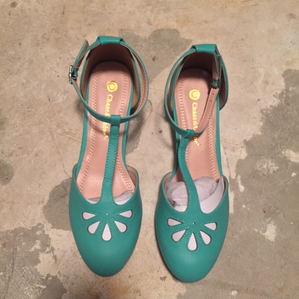 Sea green single strap pump